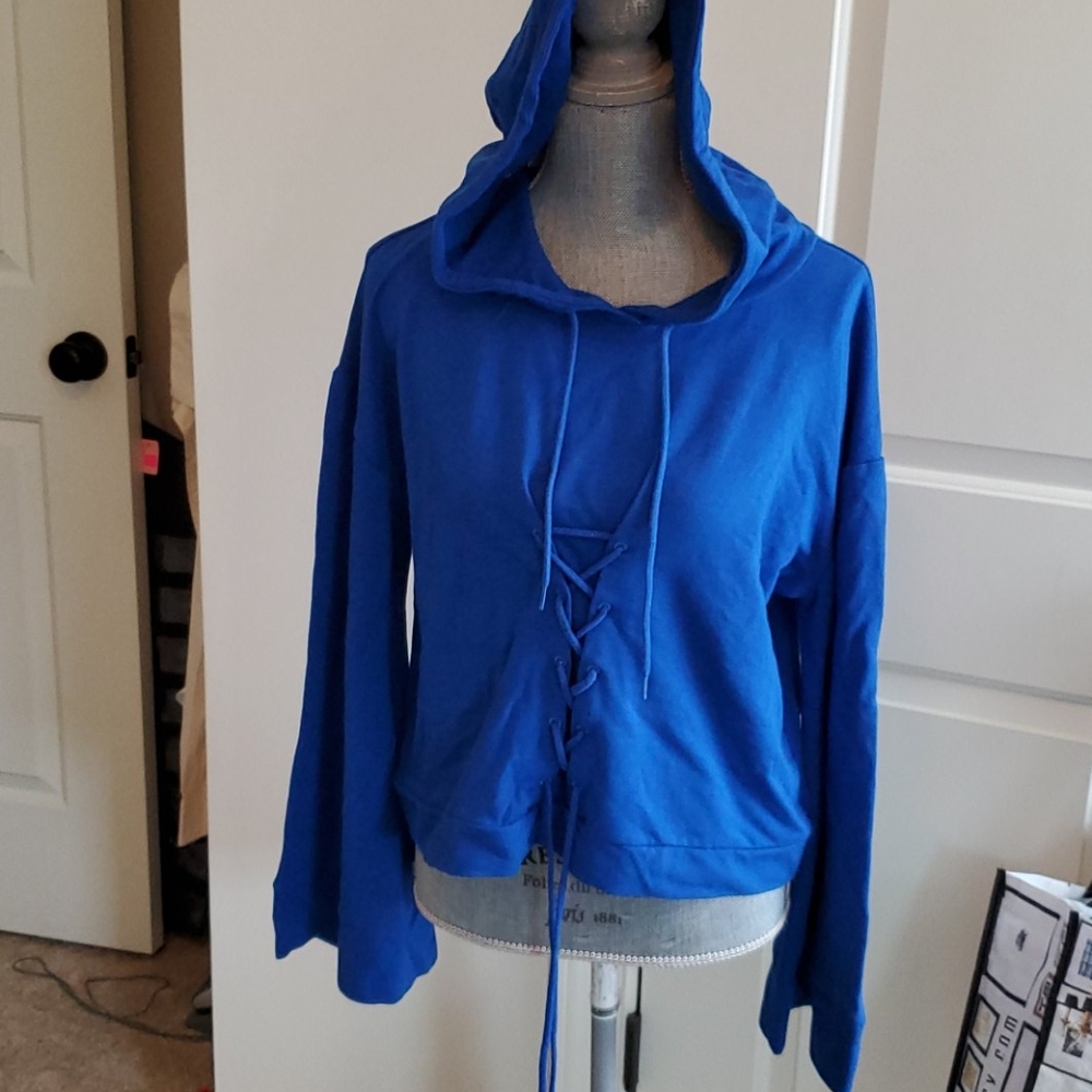 nwt women's m r.c.g. corset crop Hoodie sweatshirt